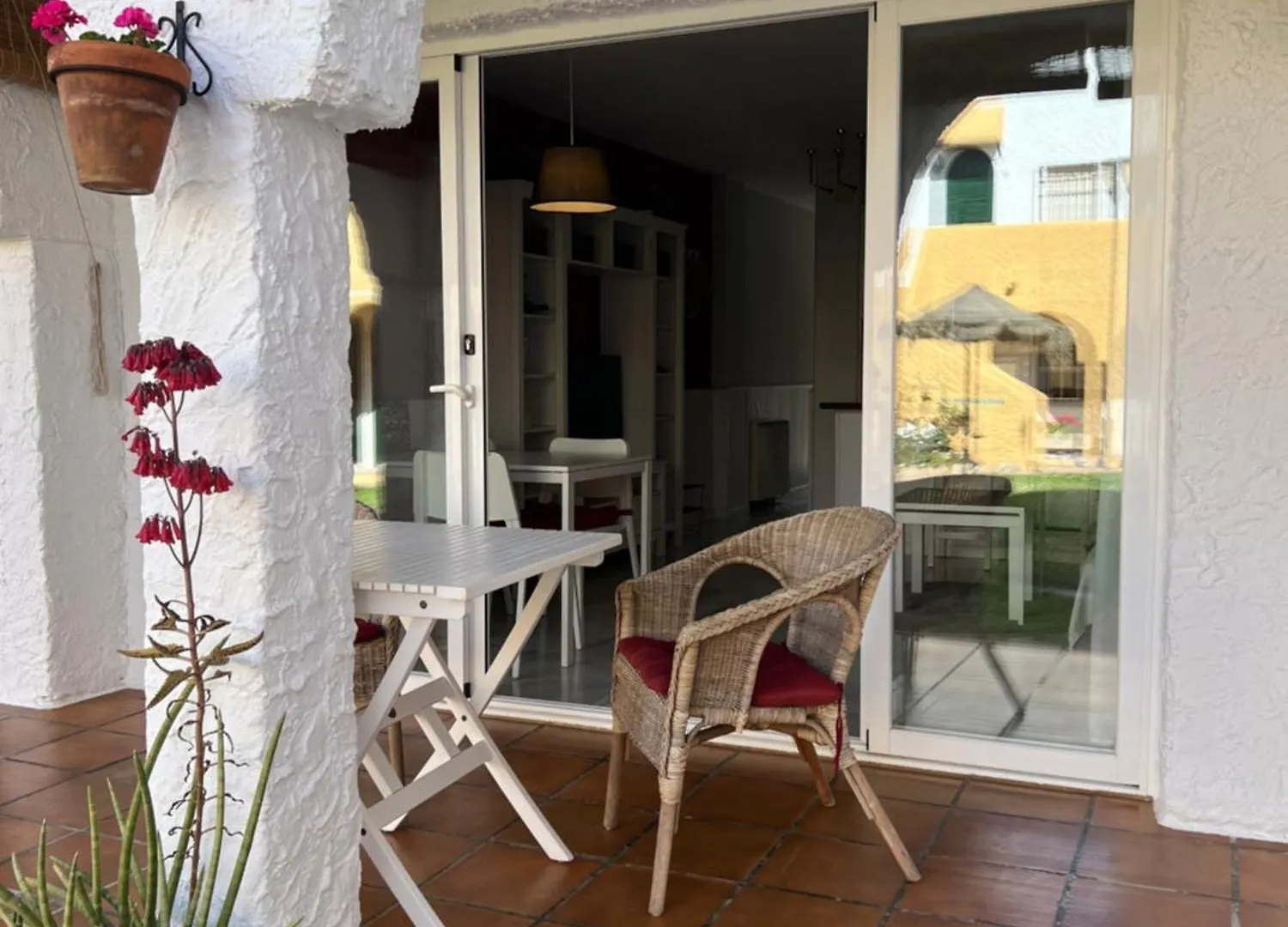 Apartamentos Rio Marinas 15 Playazo Beach Nerja 0*,  Spanyolország